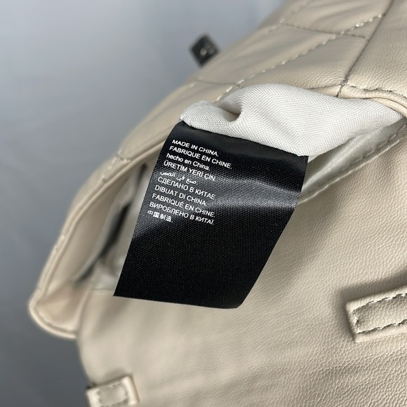 Badgley Mischka Vegan Leather Cream Beige Pearl - Picture 6 of 8